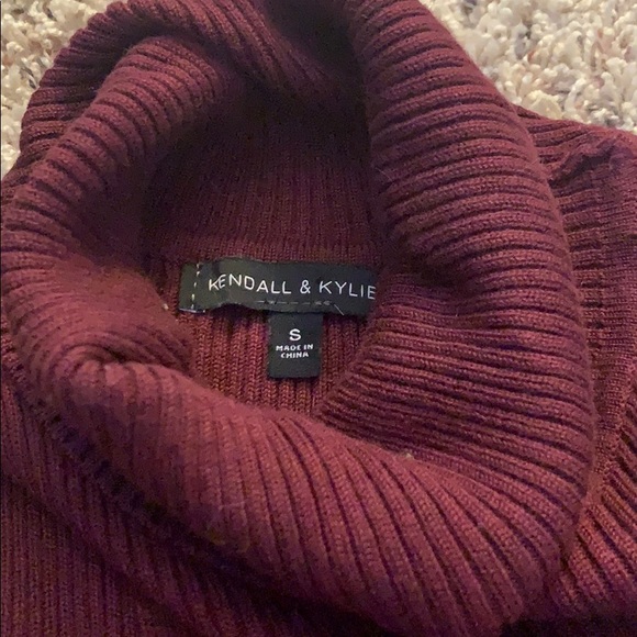 Turtle Neck Tank Top - Picture 3 of 4